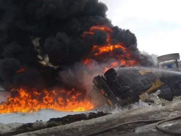 У Полтавській області автоцистерна потрапила у ДТП і загорілася