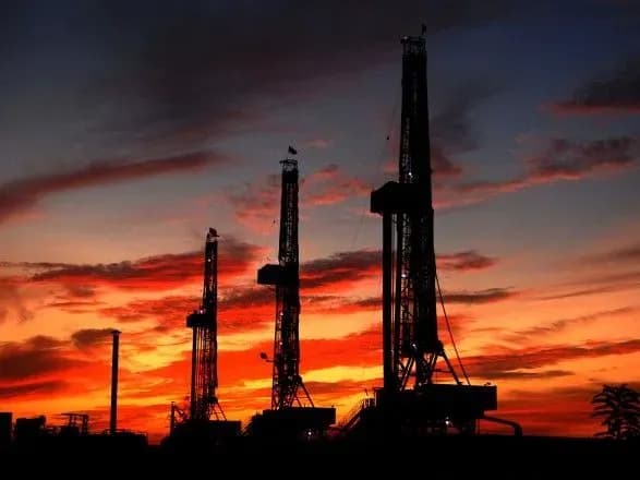 Мировые цены на нефть продолжили падение