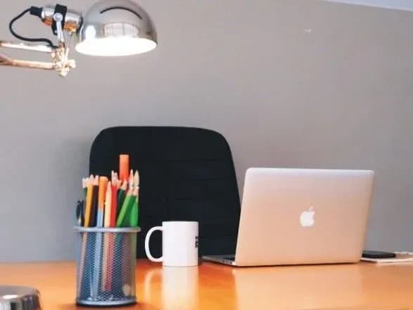 Офтальмолог пояснив, яким має бути освітлення в кімнаті