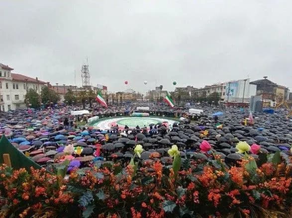 Іран відзначає сорокаріччя революції прокльонами Америці та Ізраїлю