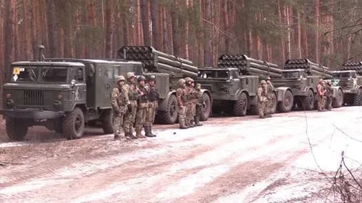 У зоні ООС пройшли навчання з РСЗВ "Ураган"