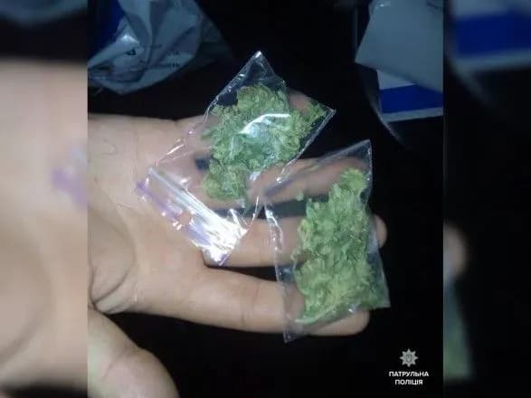 За добу поліцейські затримали 30 підозрюваних у наркозлочинах