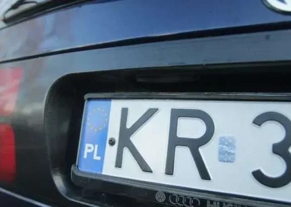 На чернівецькій митниці оформили майже 9 тисяч "євроблях"