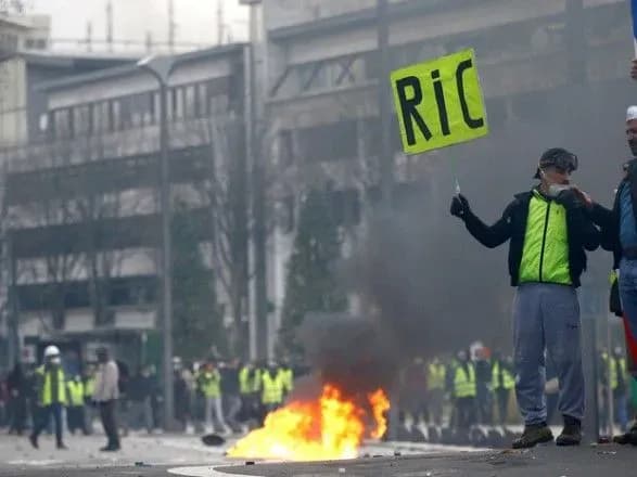 "Жовті жилети" пройдуть пішки від Марселя до Парижа