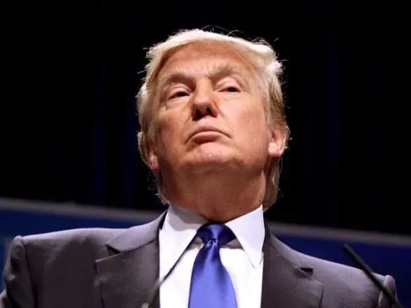 Трамп прокомментировал 16 судебных исков на него из-за введения ЧП