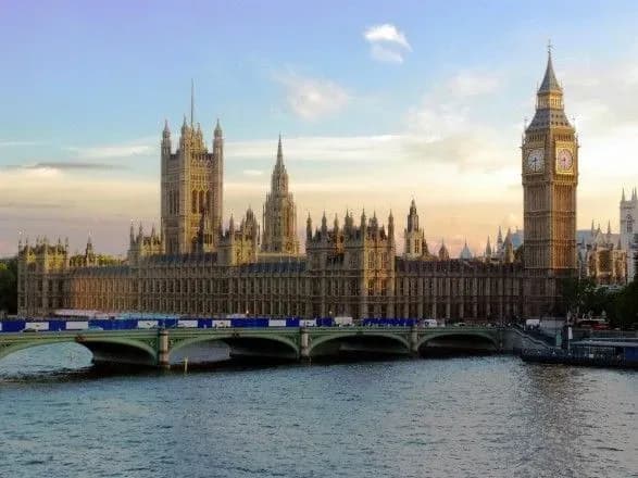 Прем'єру Британії погрожують "повстанням" у разі Brexit без угоди