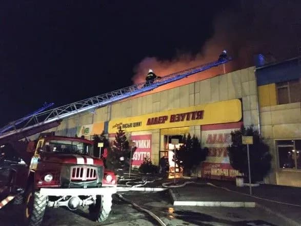 ДСНС: у Полтаві сталася пожежа на території ринку, НП - ліквідовано