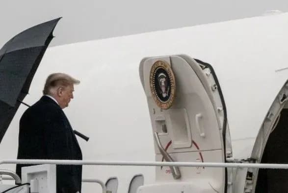 Трамп вилетів в Ханой на переговори з Кім Чен Ином