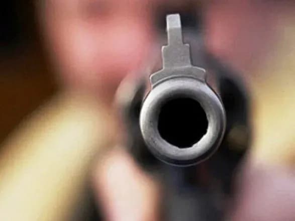 Под Киевом обстреляли авто