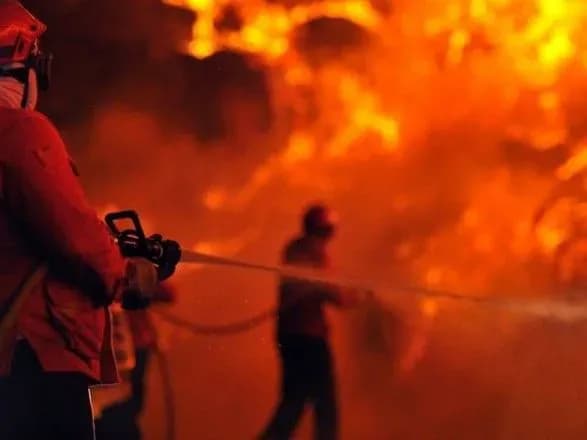 У центрі Єревана горить будівля уряду Вірменії