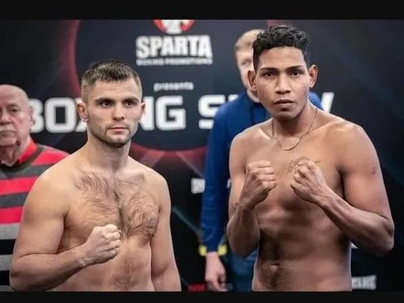 Боксер Митрофанов завоевал четвертую победу в профессиональной карьере