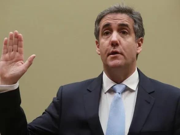 Екс-адвокат Трампа назвав президента США "расистом" та "аферистом"