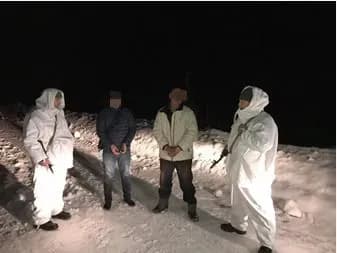 Біля кордону з РФ затримали нелегала і двох його провідників