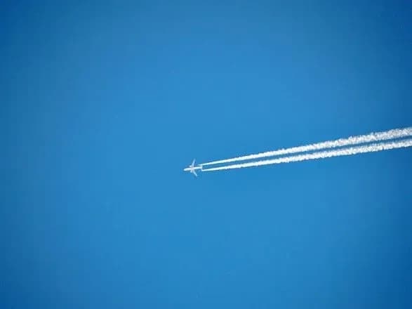 Тисячі людей застрягли в аеропортах через закриття Пакистаном авіапростору