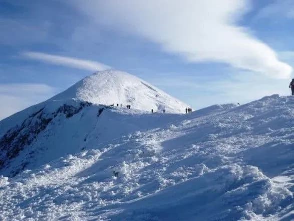 На горі Говерла загубилися двоє одеситів, один травмований
