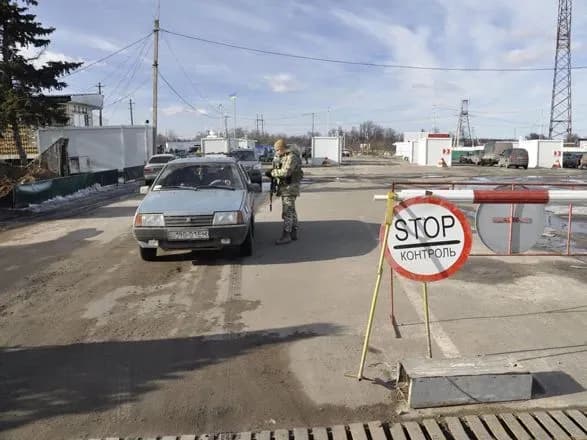 Пункти в’їзду-виїзду на Донбасі від сьогодні переходять на весняний графік роботи