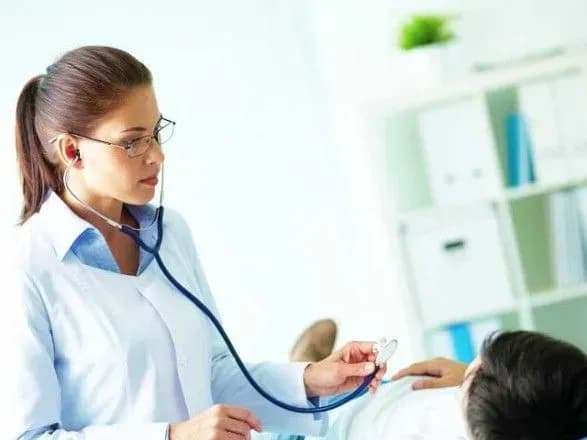 У понад половині випадків жертвами нападів на лікарів стають жінки