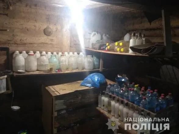 У селі на Житомирщині викрили нарколабораторію