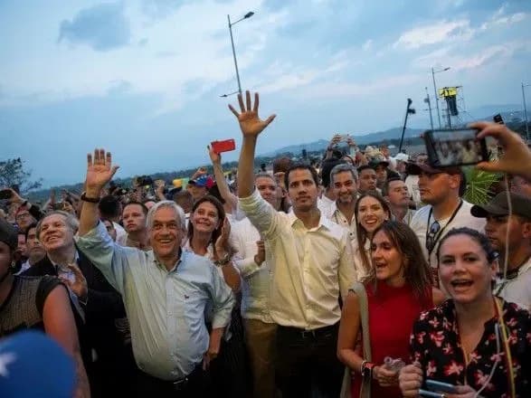 Гуайдо: хотів би, щоб позиція Іспанії по Венесуелі була більш жорсткою