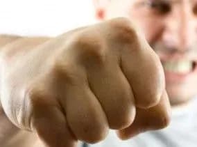 На Дніпропетровщині 18-річний хлопець до смерті забив незнайомця