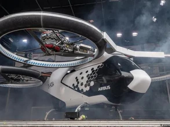 Airbus представив самокероване авіатаксі CityAirbus