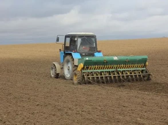 Сівбу ранніх ярих зернових розпочали вже в 14 областях