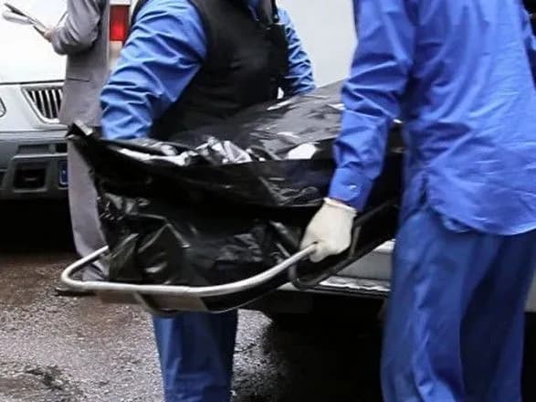 У Києві біля церкви знайшли труп чоловіка