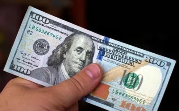 Гражданин пытался подкупить пограничника, чтобы провезти сигареты в Польшу