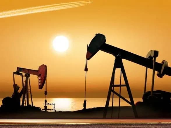 Світові ціни на нафту впали