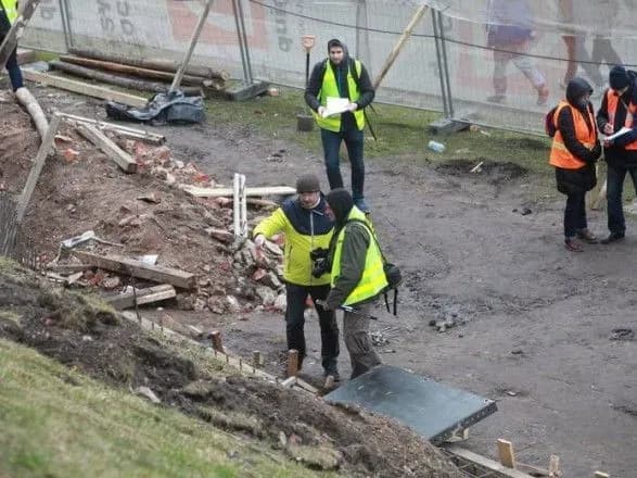 У Польщі через обвал стіни загинув українець