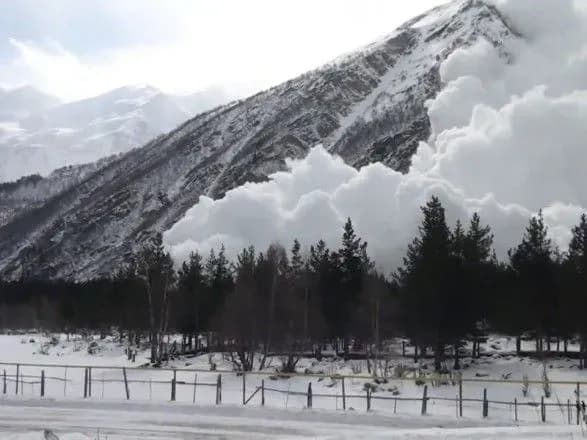 У Карпатах внаслідок відлиги лавинна небезпека