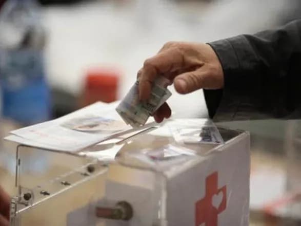 У Дніпрі викрили шахрая, який зібрав півмільйона гривень коштом хворої дитини