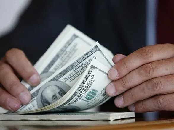 Підрядника запідозрили у крадіжці виділених на ремонт лікарні грошей