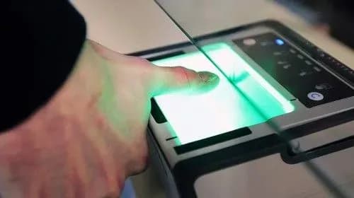 ДПСУ: з початку року понад 40 тис. іноземців здали біометричні дані