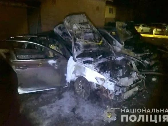 В Полтаве при неизвестных обстоятельствах сгорели две иномарки