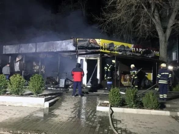 У Дніпропетровській області вщент згоріла закусочна