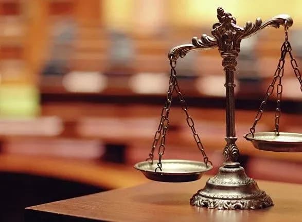 Суд відкрив провадження за позовом до поліграфкомбінату, який друкує бюлетені на вибори