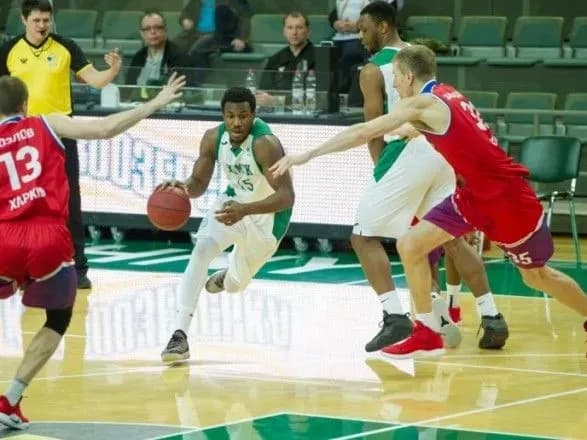 БК "Хімік" вирвав перемогу у першій грі чвертьфіналу Суперліги