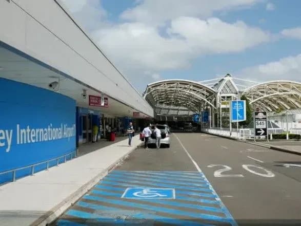 У Сіднеї работа аеропорту була припинена через пожежу у диспетчерській вежі