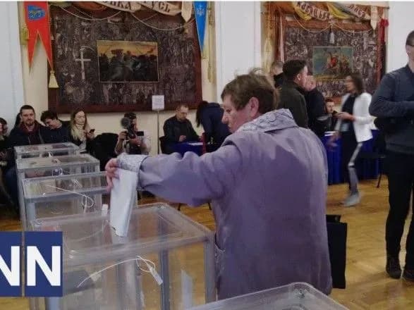 Явка на виборах перевищила 45%