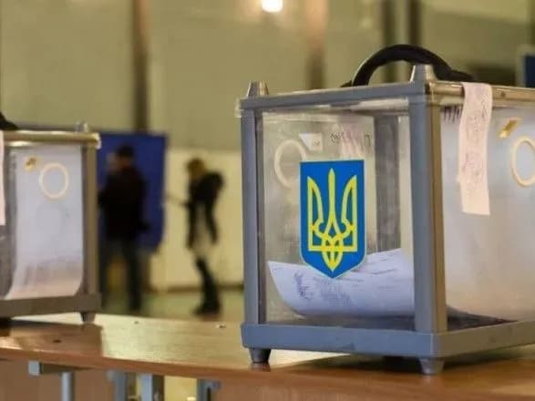 На Донеччині колеги побили члена виборчої комісії