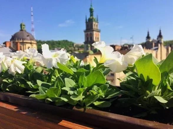 В Україні цього тижня від 6 градусів морозу до 17 градусів тепла