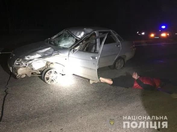 Поліція стріляла по колесах для затримання підозрюваного у ДТП
