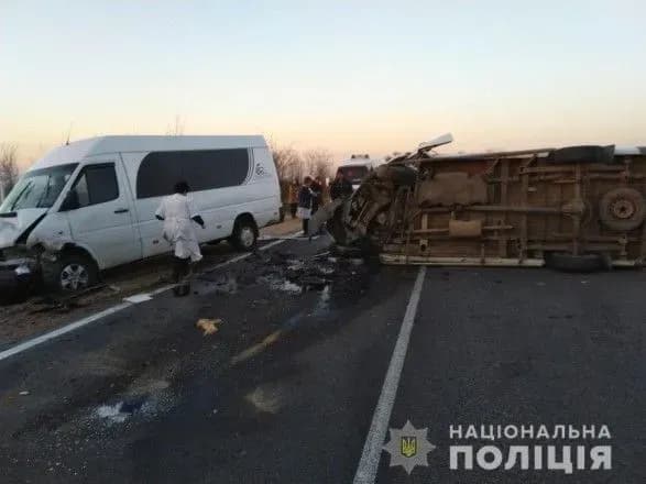 Два мікроавтобуси і маршрутка потрапили у смертельну ДТП