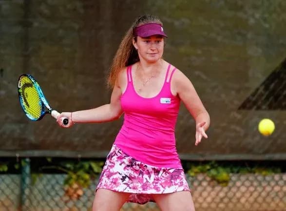 Украинка вышла в четвертьфинал теннисных соревнований в Японии