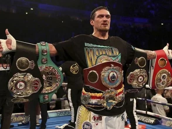 Промоутер назвав найбільш вірогідну дату проведення бою Усика з Такамом