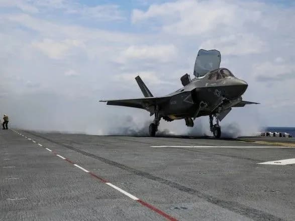Японський винищувач F-35 зник з радарів над Тихим океаном