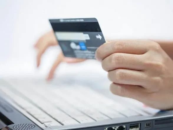 В Україні дозволили використовувати комп'ютери, смартфони та планшети замість касових апаратів