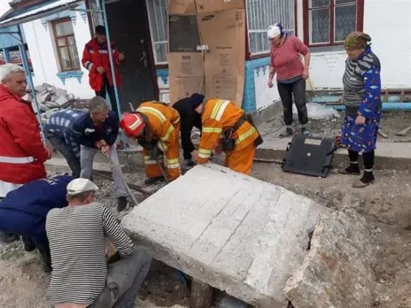 Чоловіка на Черкащині привалило плитою