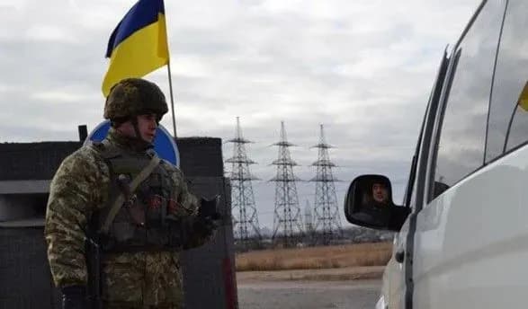 КПВВ “Мар’їнка” відновив роботу